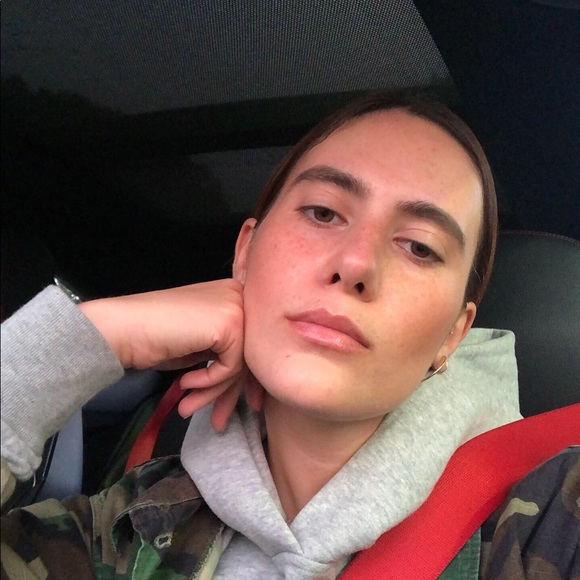 Meet your Posher, Victoria - Picture 1 of 1